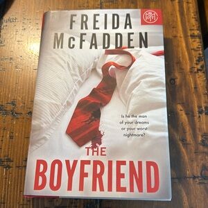 BOOK: The Boyfriend by Freida McFadden